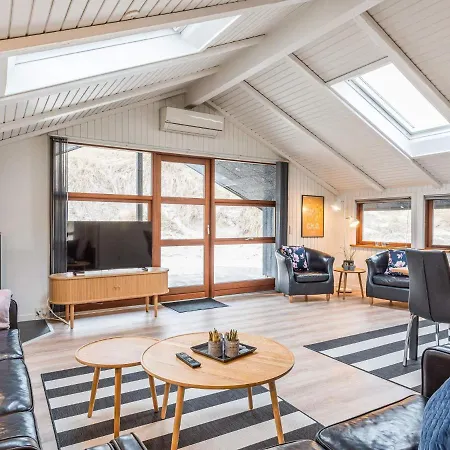 Holiday Henne Lxxi Holiday home Henne Strand