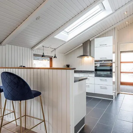 Holiday home Holiday Henne Lxxi *