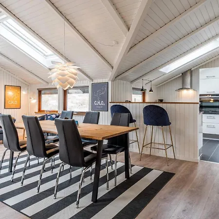 Holiday Henne Lxxi Holiday home Henne Strand